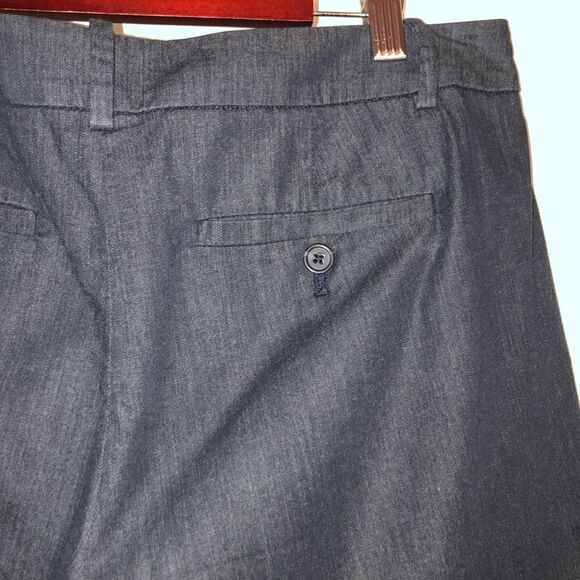 LOFT 6 Denim Like Chambray Navy Cotton Dress Shorts - Picture 9 of 11